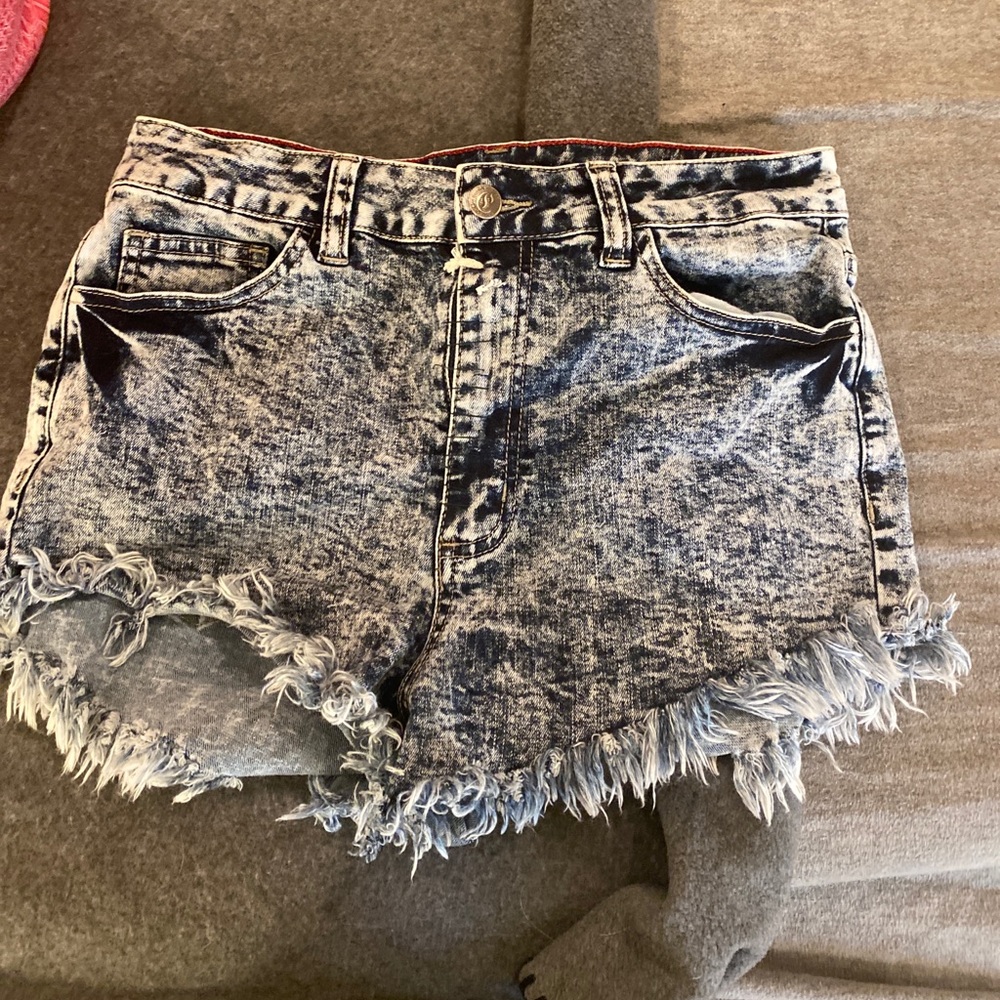 Acid wash Cello Boutique jean shorts